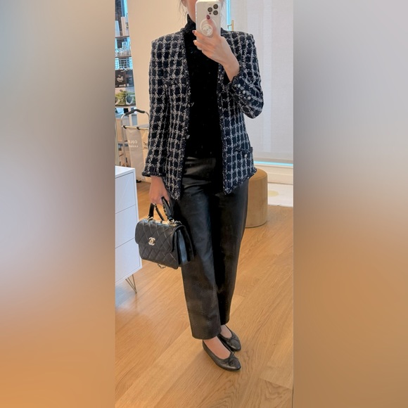 Chanel jacket - Picture 11 of 12